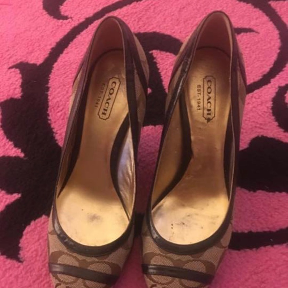 Coach close toed wedge heels - Picture 2 of 3